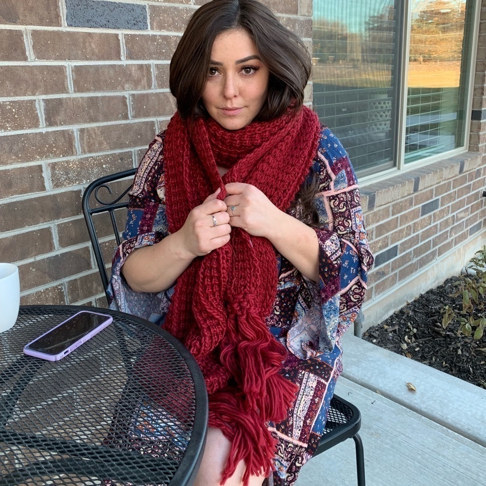 Chunky Tassel Raspberry Red Scarf - Picture 2 of 6